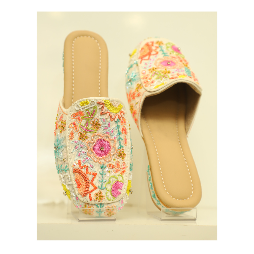 Fancy Back Open Jutti – Style with Ease