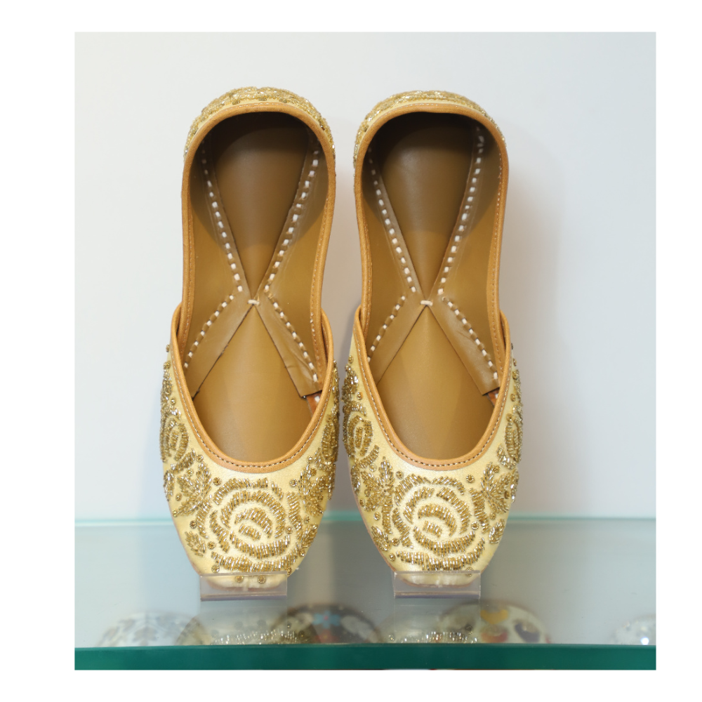Fancy Punjabi Jutti – Shine in Every Step